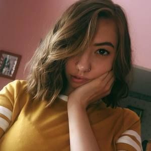 Meet your Posher, Krystal